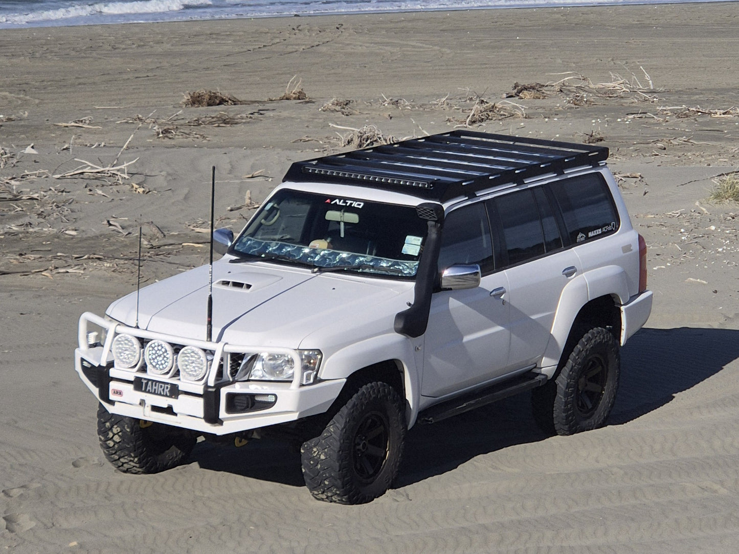 Nissan Patrol Y61 GU Roof Rack